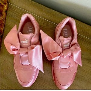 Fenty by Rihanna Puma pink bow sneakers